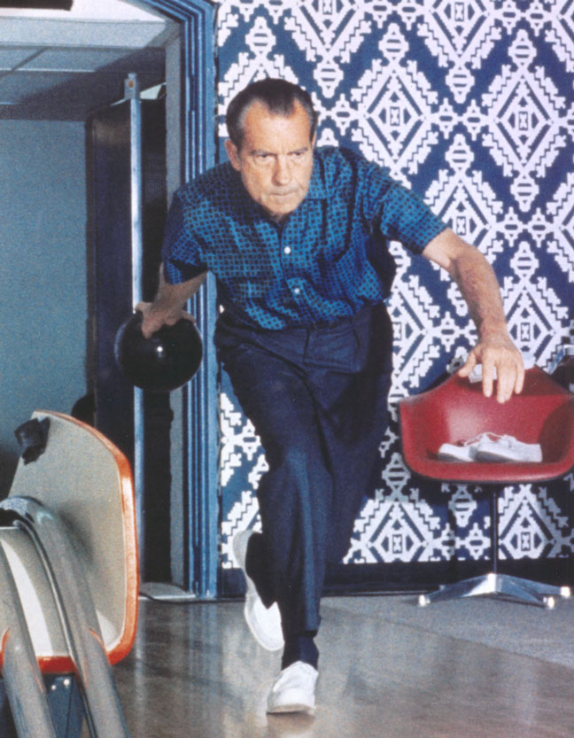 Nixon bowling